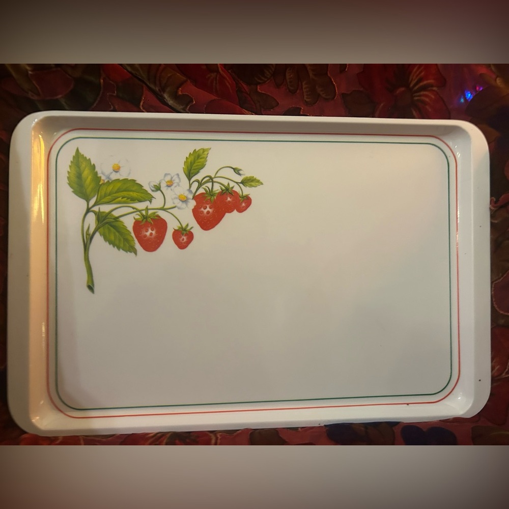 3/$30✨🍓Vintage SIL Melamine Serving Tray ❤️Sweet Strawberry🍓1970s/1980s